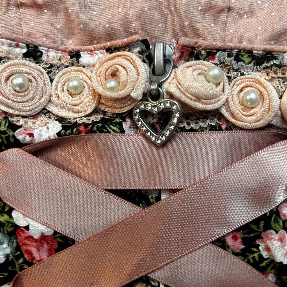 Oktoberfest Vest, Corset, Bustier - Picture 6 of 11